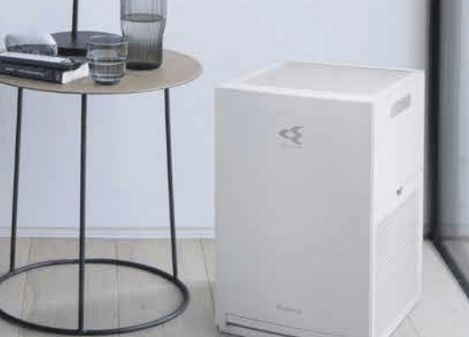 Air purifier with Streamer technology